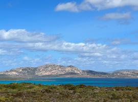 Stintino casa panoramica a 500 mt dal mare IUN E8597，位于斯廷蒂诺的乡村别墅