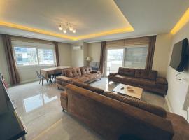 330qm Apartment in Alanya, 300m vom Meer, toller Ausblick，位于阿拉尼亚的酒店