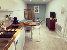 studio cosy idéalement situé，位于昂热的酒店