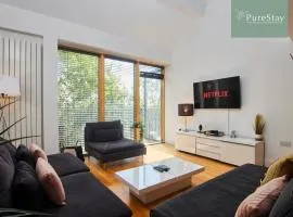 Beautiful Four Bed House By PureStay Short Lets & Serviced Accommodation Coventry With Parking