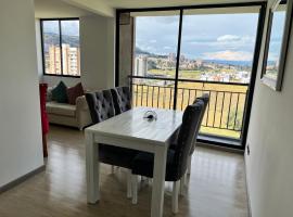 Nuevo Apartamento frente al Centro Comercial VIVA，位于通哈的酒店