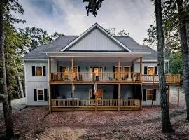 Sauna - Hot Tub - Theater - Arcade - Family Fun