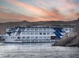 4 Days 3 Nights Nile cruise trip from Aswan to Luxor including Abu Simbel Temples Visit every Monday, Wednesday and Friday