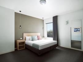 Saint Kilda Beach Hotel - formerly Rydges St Kilda，位于墨尔本的酒店