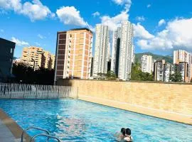 Moderno apartamento cerca de Medellín