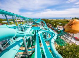 Daima Biz Hotel - Dolusu Aquapark Access，位于凯麦尔的酒店