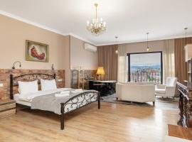 Honeymoon Apartments in Old Tbilisi，位于第比利斯Mtatsminda Pantheon附近的酒店