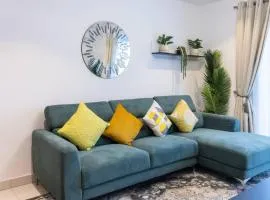 Plush 1 Bedroom/Guest Washroom @The Lennox Airport