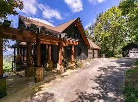 Rockcliff Retreat