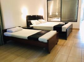 Freedom Hotel & Hostel，位于Bokundara的酒店