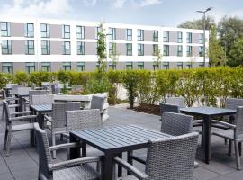 Hampton by Hilton Munich Airport South，位于哈尔伯格摩斯的酒店