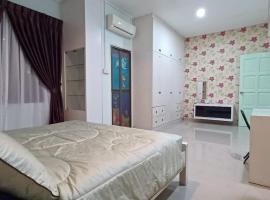 JMKT Homestay @ Bandar Seri Alam，位于马西的乡村别墅