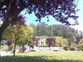Albergue El Floran，位于Blimea的酒店