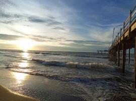 Gran Muelle Hotel，位于圣贝尔纳多德尔比恩托的酒店