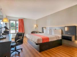 Motel 6 Walton, KY - Richwood - Cincinnati Airport South，位于Walton的酒店