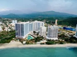 Espectacular apartamento de lujo con vista al mar y salida directa a la playa