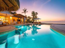 Onda Beachfront Luxury Estate Next to Four Seasons Costa Palmas，位于La Ribera的酒店