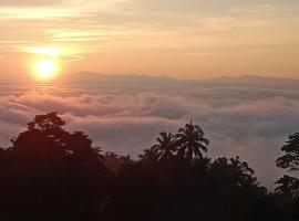 Tanay Overlooking Sea of Clouds Staycation house，位于塔奈的酒店