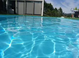 Casa Rocha Velha con piscina y terraza particular