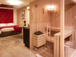 ELÉGANCE & SPA - chambre d'hôtes avec sauna et jacuzzi privatif，位于Montblanc的情趣酒店