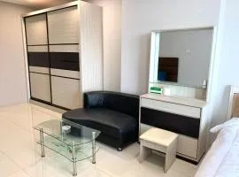 Spacious Studio Suite in Nagoya Batam