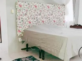 Healing 3-Bed Retreat - Private Hot Tub & Pool