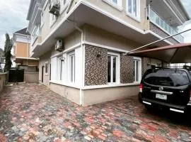 Immaculate 4-Bed detached duplex in Lekki Chevron