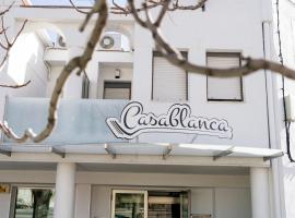 Pensión Restaurante Casablanca，位于Torreperogil的旅馆