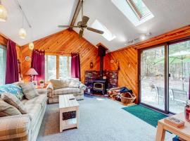 Moose Pond Retreat，位于Bridgton的酒店