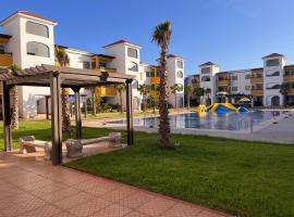 Luxueux appartement avec piscine à la Marina Saidia，位于萨伊迪耶的酒店