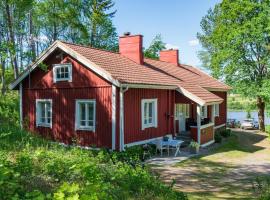 Holiday Home Pikkupehtoori by Interhome，位于Hirsjärvi的度假屋