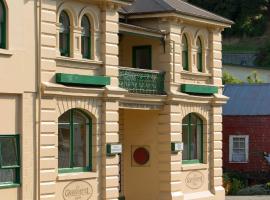 Grand Hotel Akaroa，位于阿卡罗阿的酒店