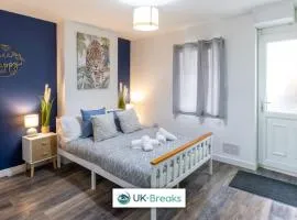 Beautiful modern 1 bedroom apartment Fast Wi-fi 24hr check-in Pet friendly