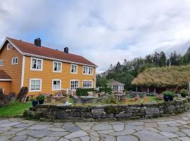 Apartment, Rekkedal Gjestegard - Sæbø，位于厄什塔的酒店