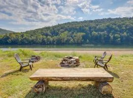 Melbourne Home w/ Fire Pit on the White River!