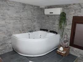 Estudio jacuzzi Luz de Jerez