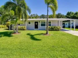 Dog-Friendly Vero Beach Retreat with Porch and Grill!