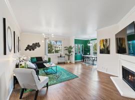 Beverly Hills Glamour Oasis 2 BR Apt with Parking 304，位于洛杉矶的公寓式酒店