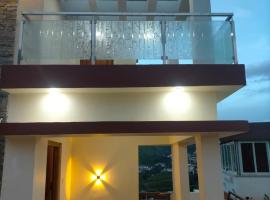 Sandy Luxury Villa 3 Bhk，位于乌提的酒店