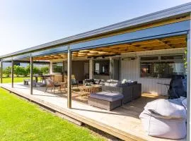 Golden Daze - Mangawhai Heads Holiday Home