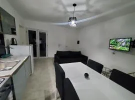Travel Suites Ezeiza- 5 pax- Centro Eze- Shoppings a 8 min