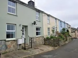 Bells Cottage - 5 min walking distance to train station and town on your doorsteps