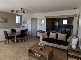 Appartement spacieux et charmant，位于Caumont-sur-Durance的酒店