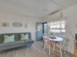 Charming Hampton Home with Porch, Walk to Beach!