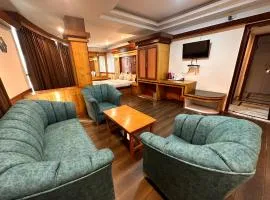 Hotel Gajraj