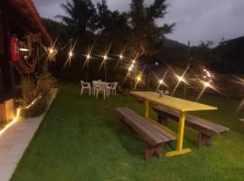 Casa de praia cantinho do Saco 12 pessoas，位于安格拉杜斯雷斯的酒店