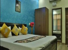 Hotel Sunkriti Resort，位于齐拉克普尔昌迪加尔机场 - IXC附近的酒店