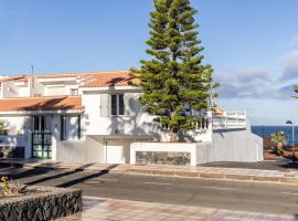 A Luxurious Villa On The Island Of Tenerife，位于圣胡安海滩的酒店