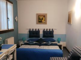 B&B- La Casa Blu- Forum di Assago, Humanitas, Milanofiori, IEO，位于罗扎诺的旅馆