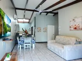 Private Fully Furnished Home at Wide Mouth Frog Hostel Quepos